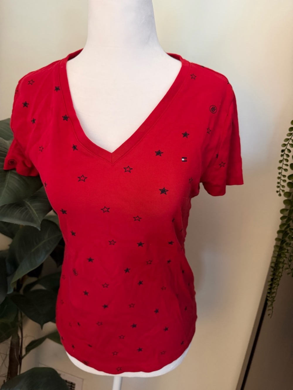 Tommy Hilfiger Red V-Neck Short Sleeve Star Print Tee